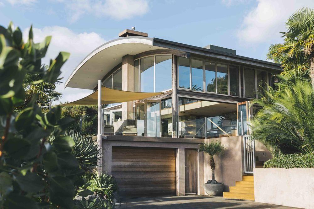 Eagles Nest Lodge *