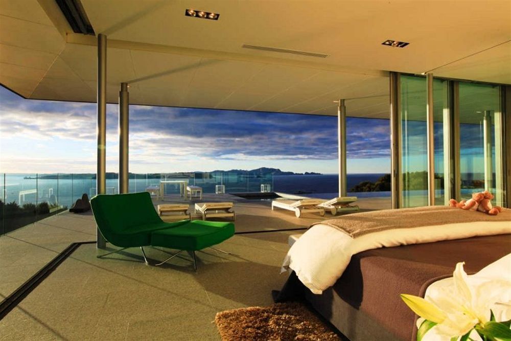 Eagles Nest Lodge *