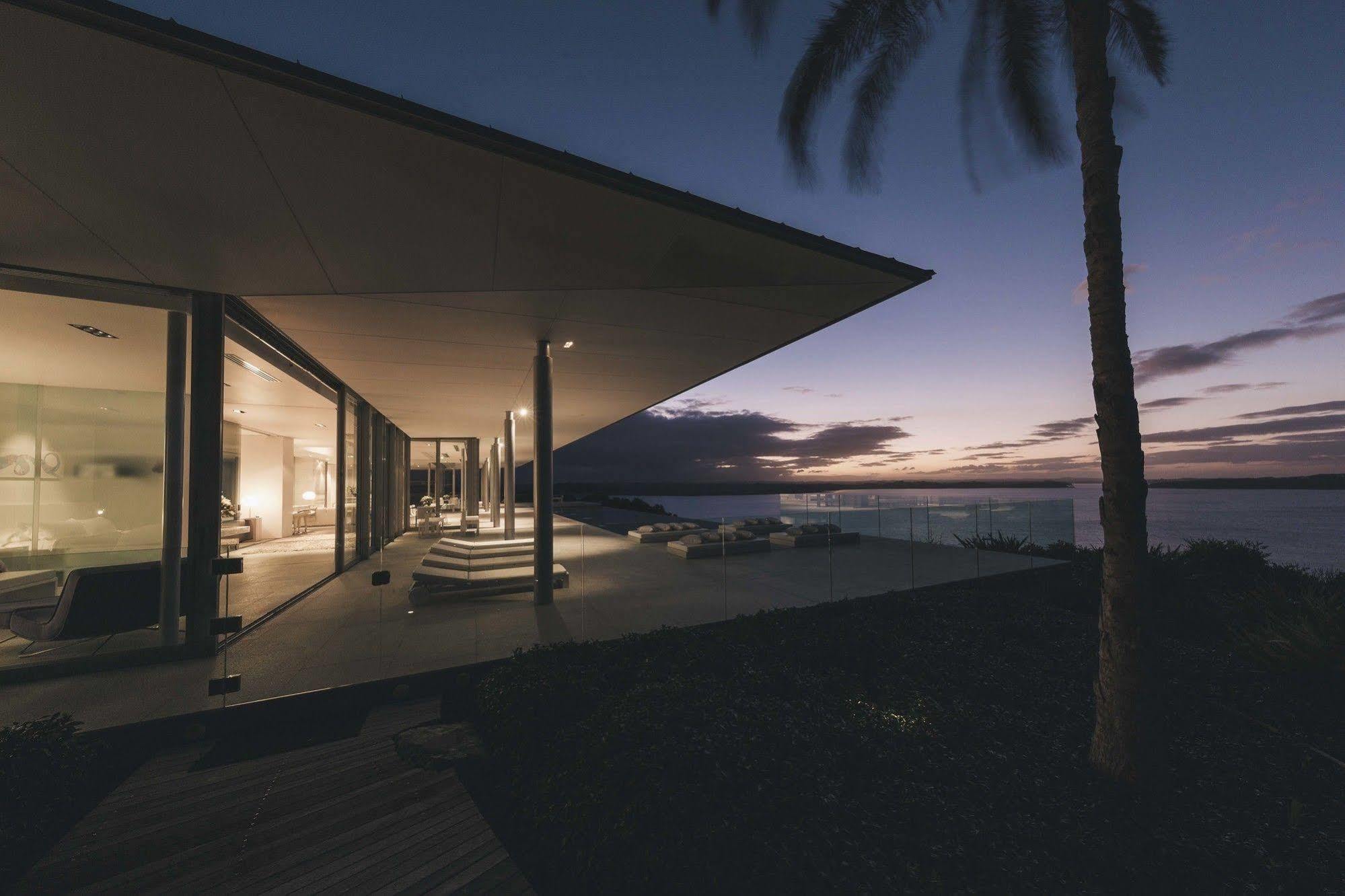 Eagles Nest Lodge *